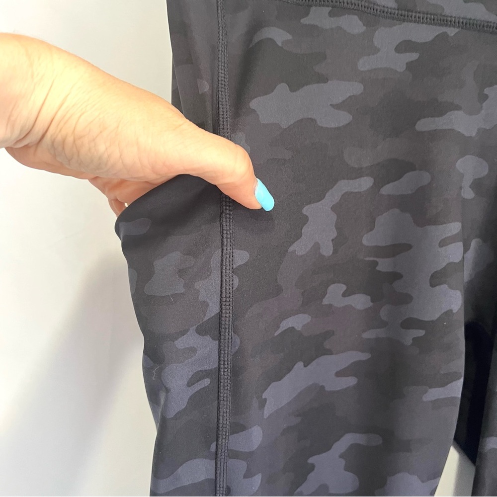 NWT Fabletics Anywhere Motion 365 High Waisted Pocket Leggings - Camo - XXL